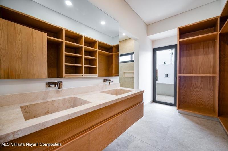 20250710230713122860000000 o