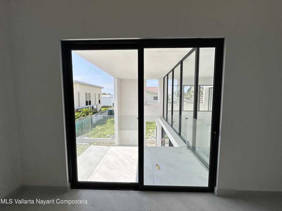 20251023202100164016000000 o