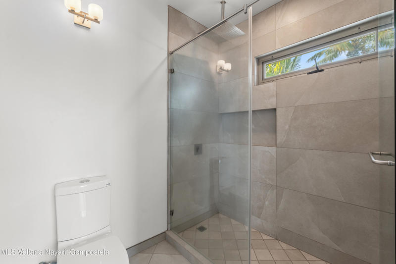 20250717220025742236000000 o