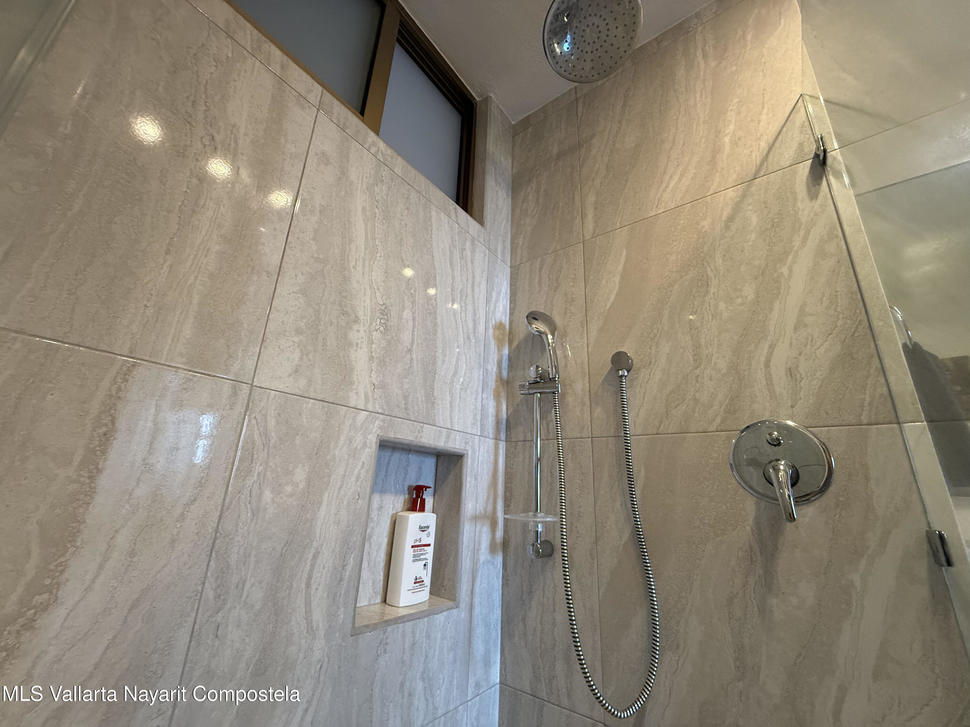 20251204184252149974000000 o