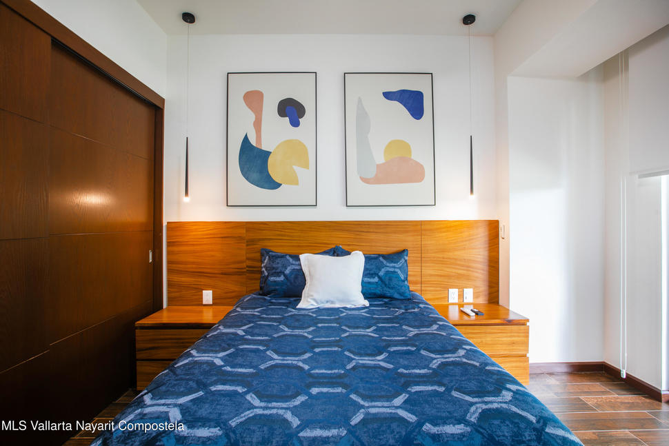 20251021221006895689000000 o