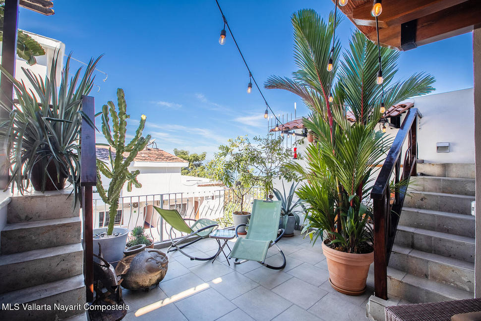 20251219183315571541000000 o