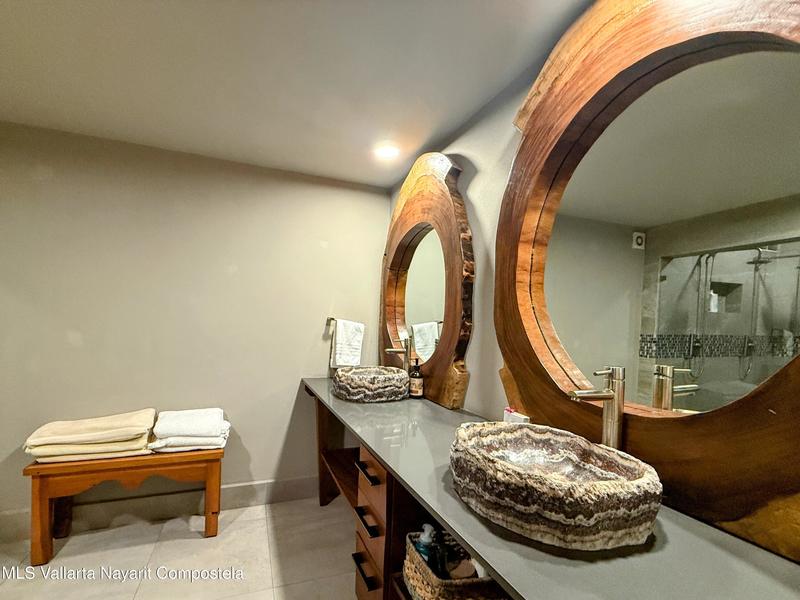 20251220070601355478000000 o