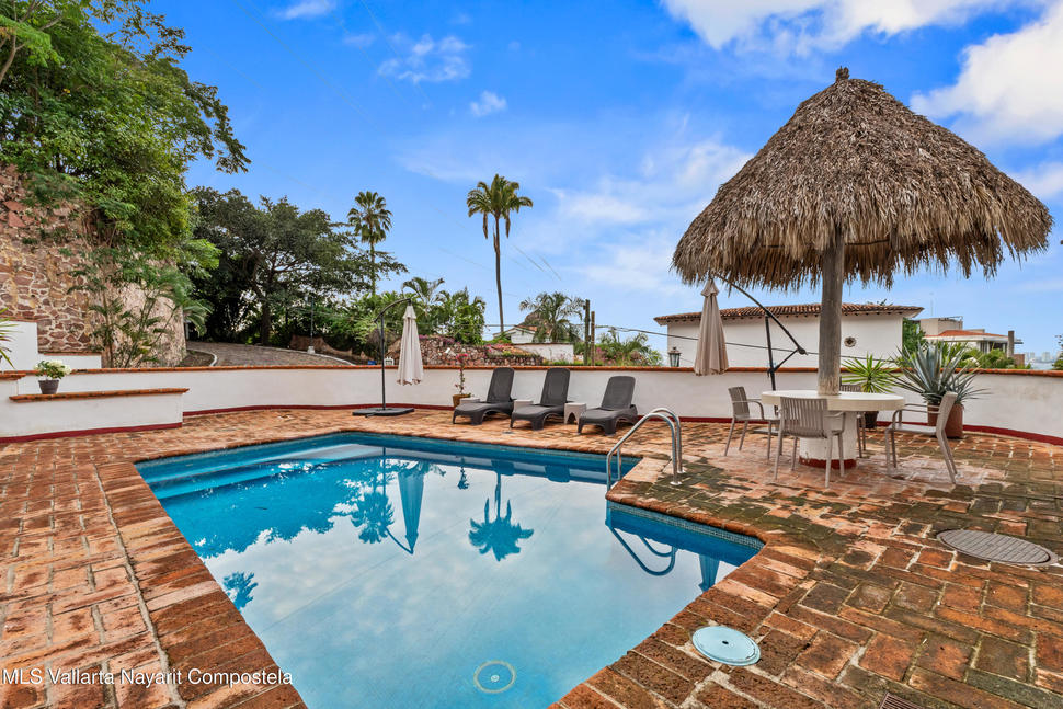 20251210205423737267000000 o