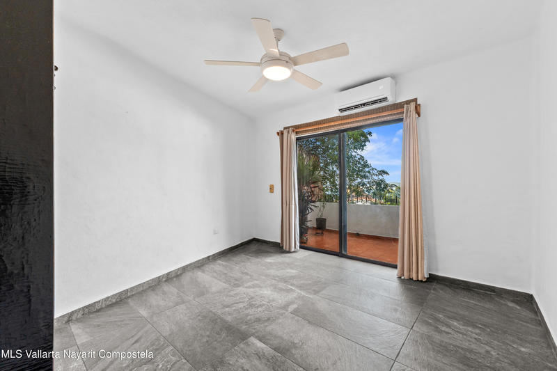 20251210205427223808000000 o