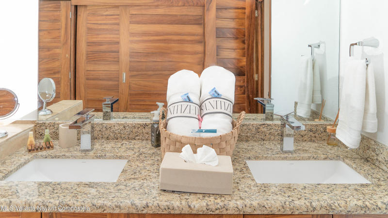 20250911210303101769000000 o