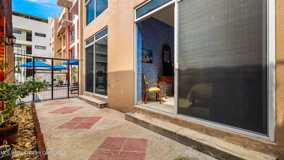 20251204230407028605000000 o