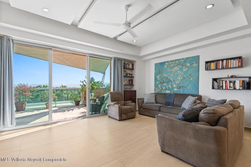 20251002143759232745000000 o