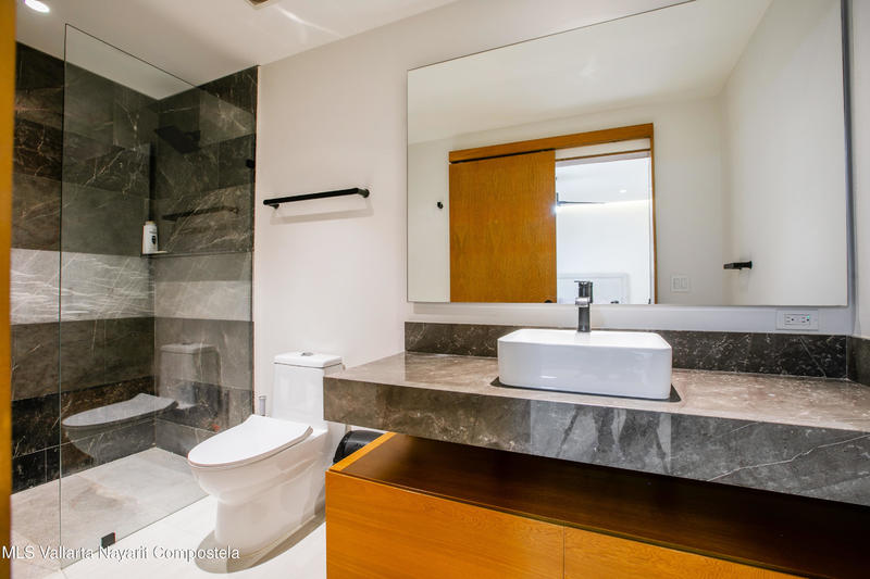 20251202221103700813000000 o