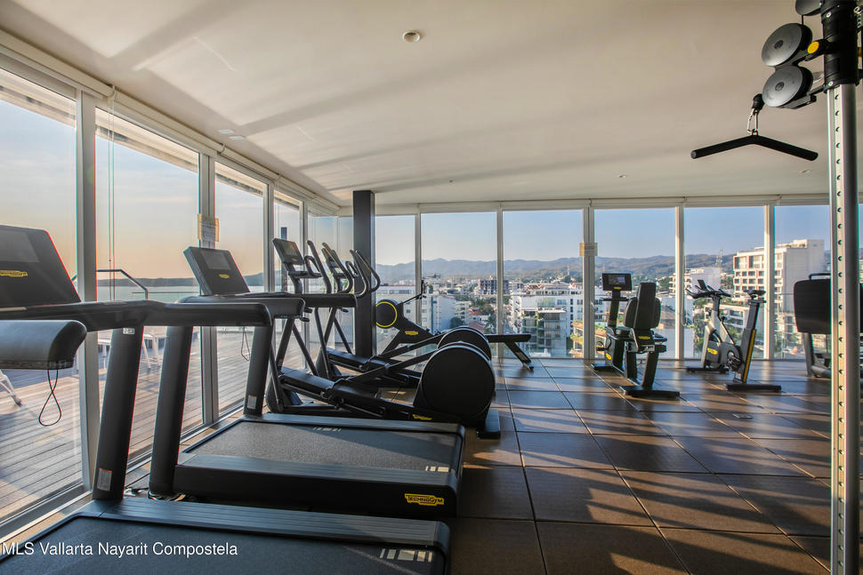 20251202221106417257000000 o