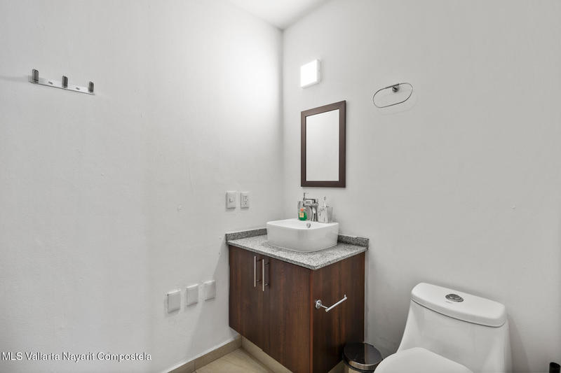 20250531204421559547000000 o