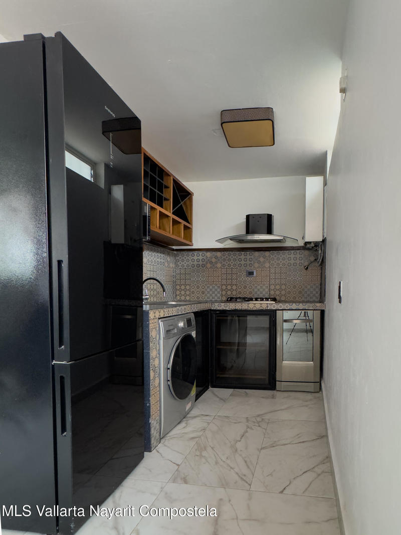 20251008195355163945000000 o