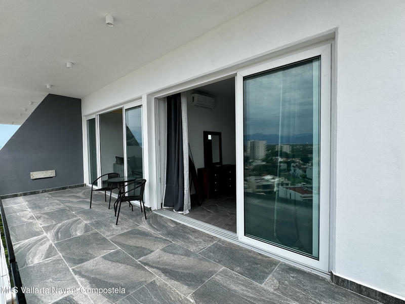 20250812230143494398000000 o