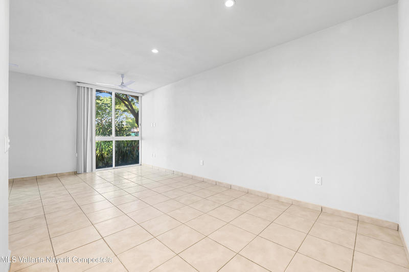 20251222180845455325000000 o