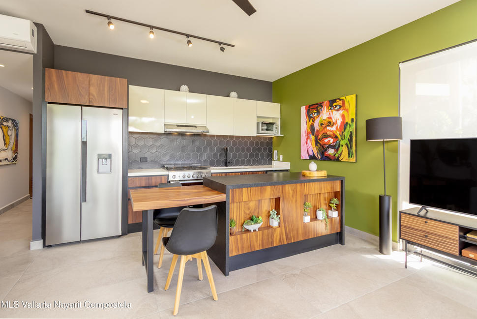 20251217220825881156000000 o