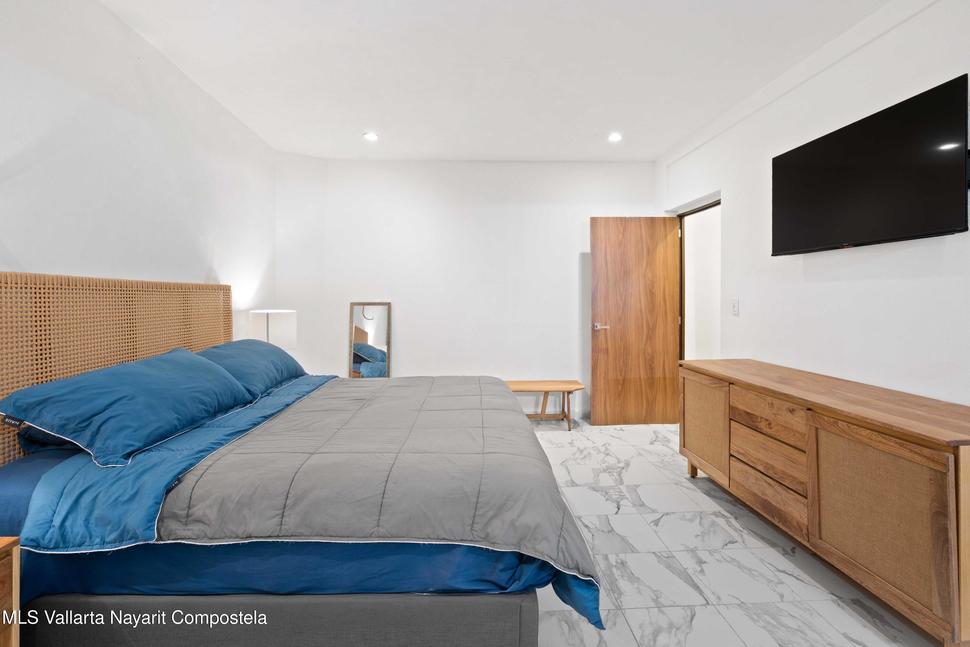 20251117203117894962000000 o