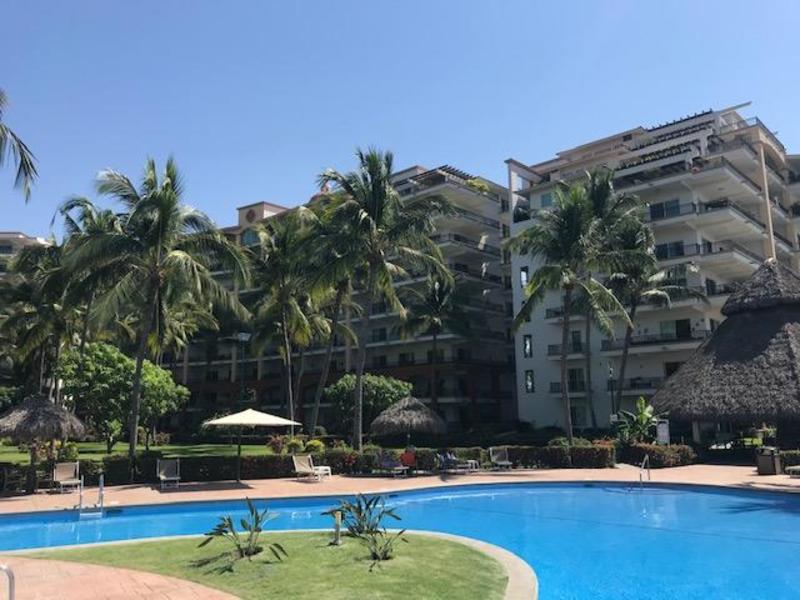 Condo Playa Royale 2507 2507