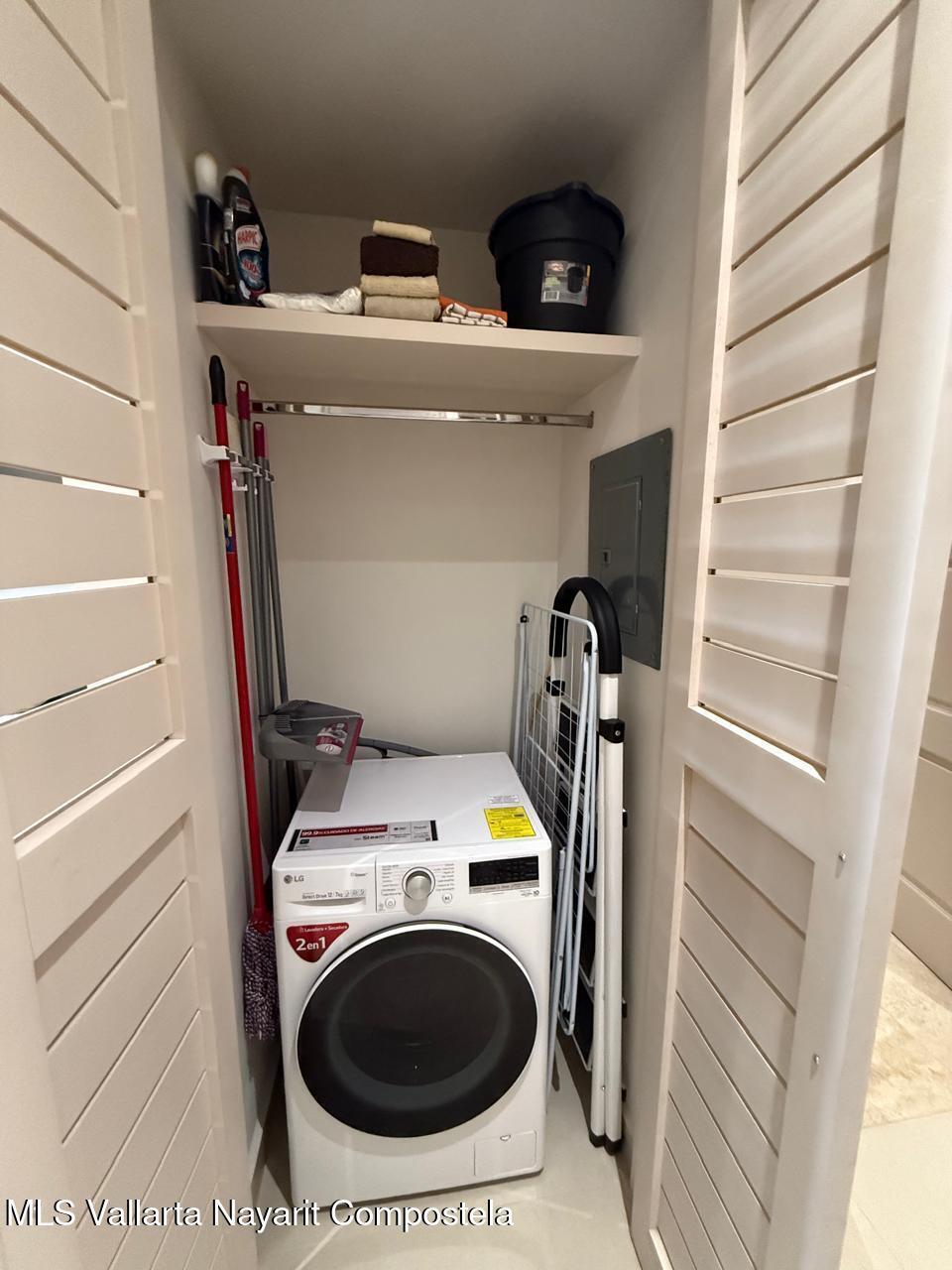 20251002025517636644000000 o