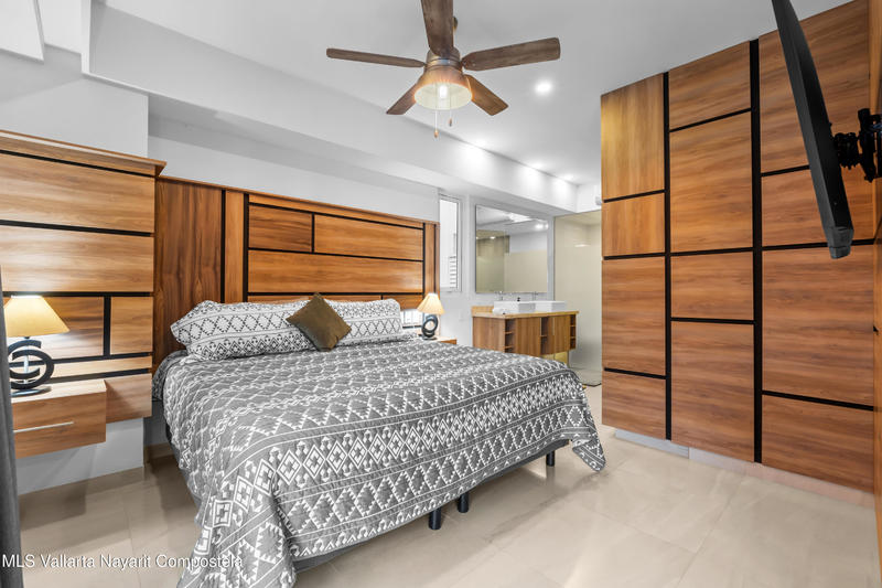 20251208190029743879000000 o