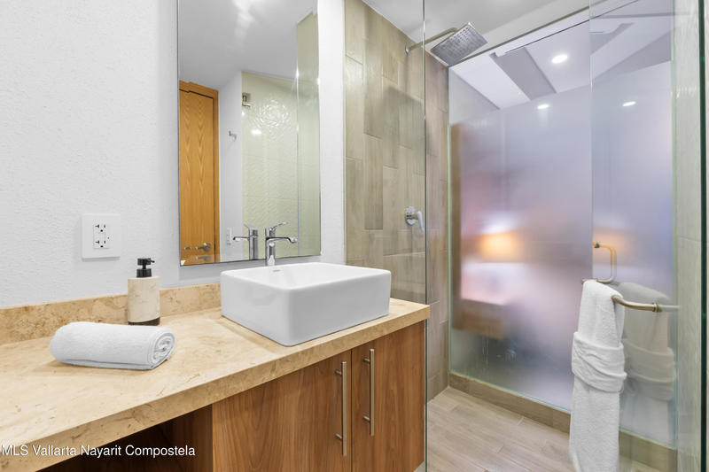 20251208190116720199000000 o