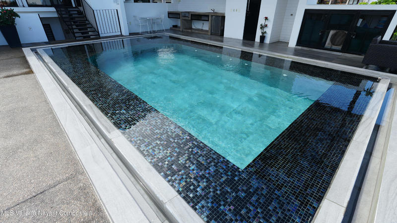 20250801003216265964000000 o