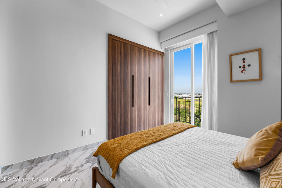 20251104145556500325000000 o