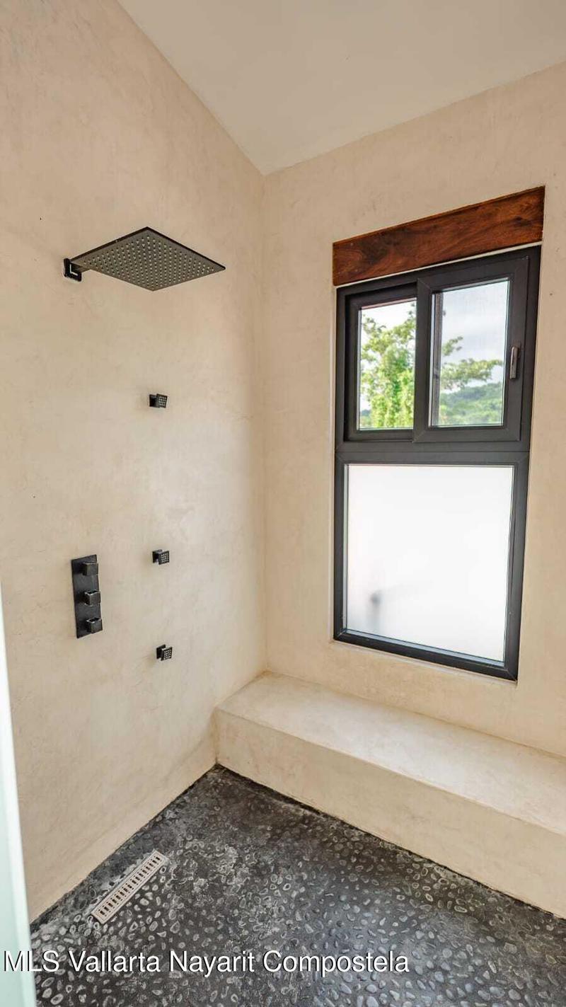 20251202042818762102000000 o