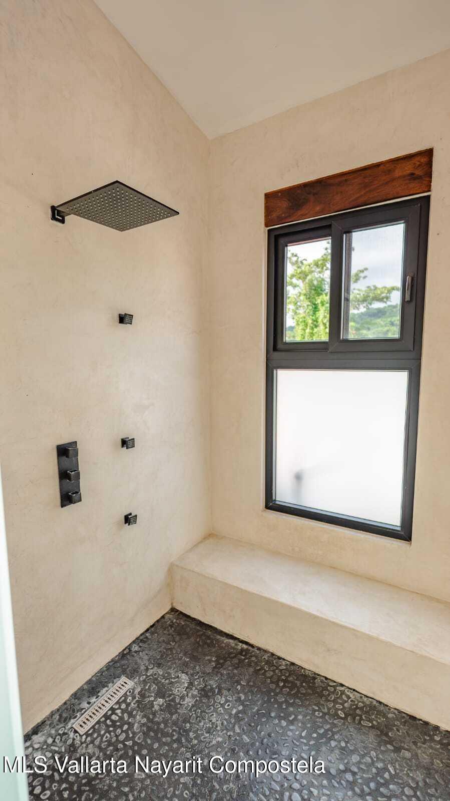 20251202042818762102000000 o