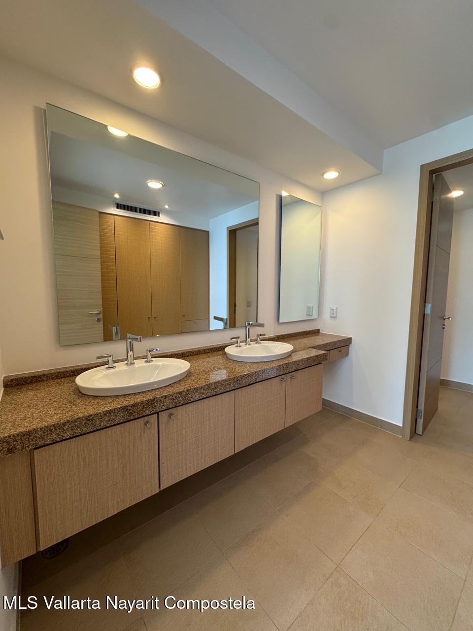 20251208232904603387000000 o