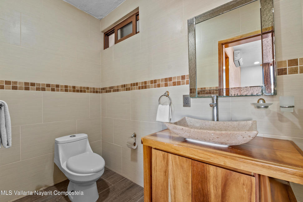 20251226215626523329000000 o