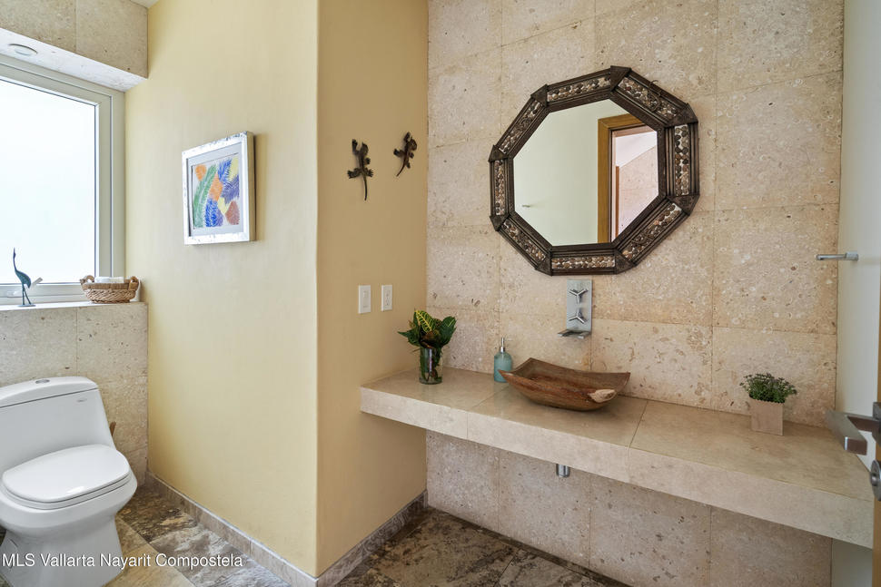 20251108005938211941000000 o