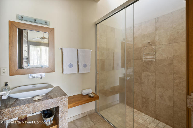 20251108011020596144000000 o