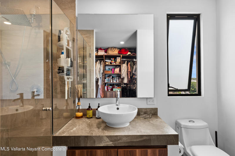 20251024223302790217000000 o