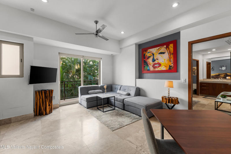 20251008175613378586000000 o