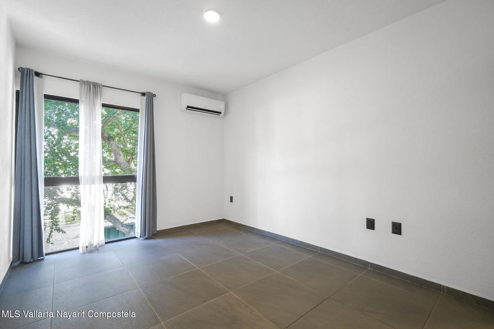 20251112225053450152000000 o