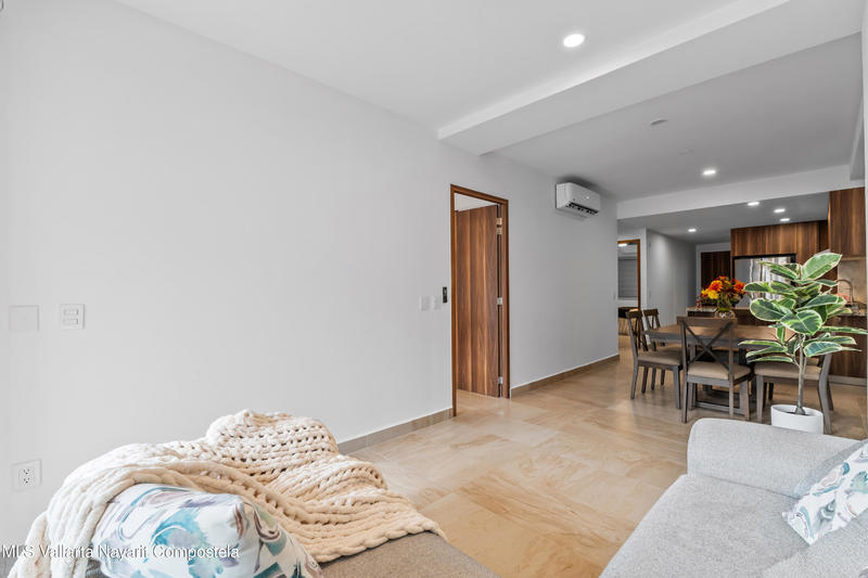 20251114003227295041000000 o