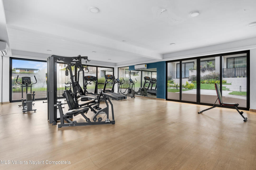 20251110235655244637000000 o