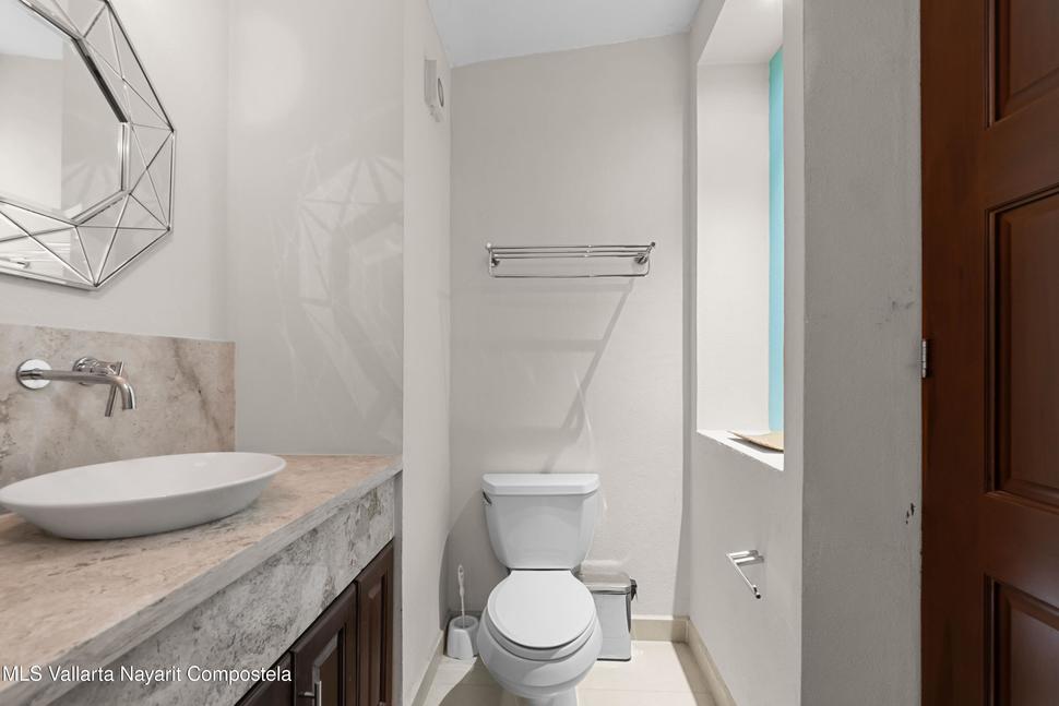 20250911195618406383000000 o