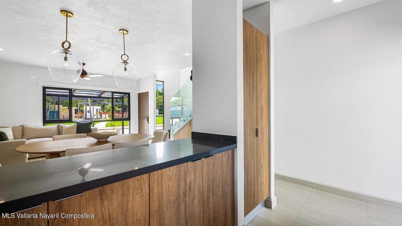 20251111192248647264000000 o