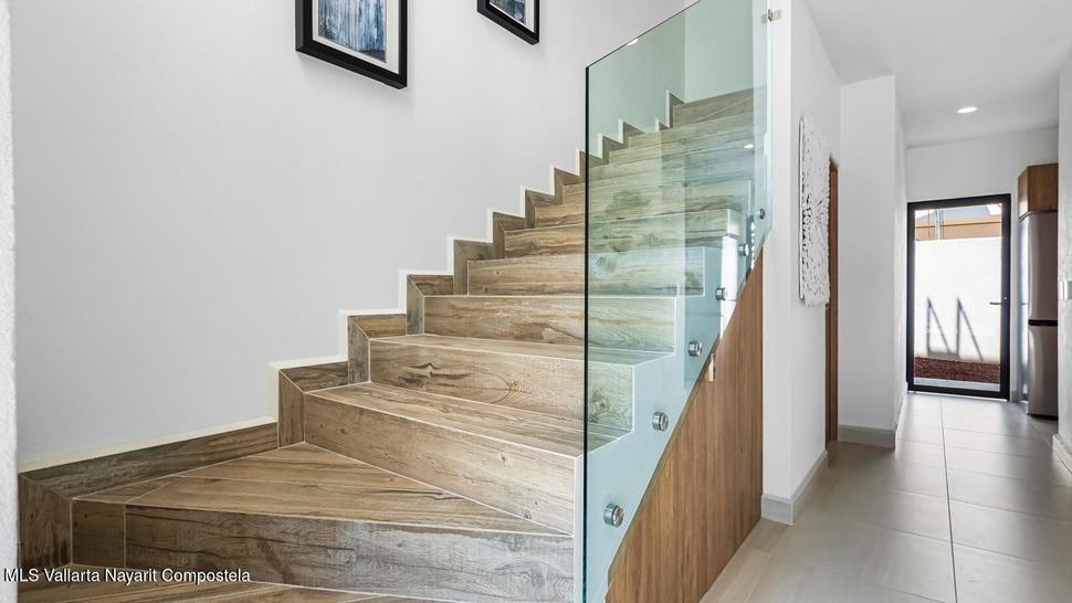 20251111204929755517000000 o