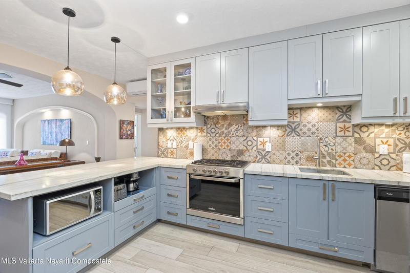 20250822221054396464000000 o