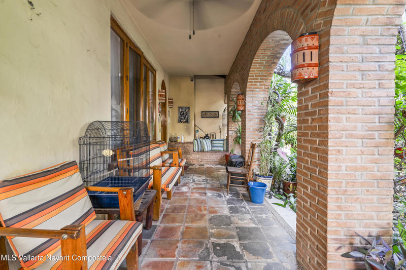 20251223171812856777000000 o