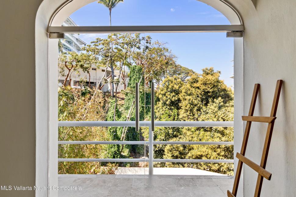 20250521195729297687000000 o