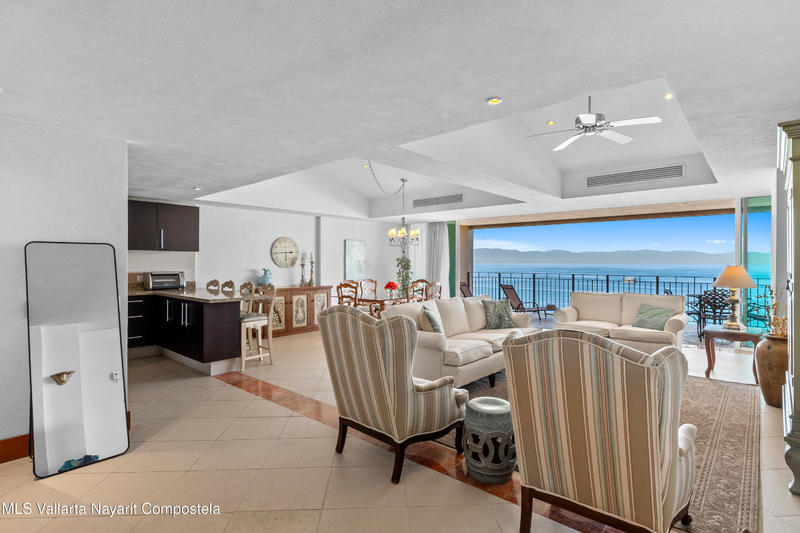 Grand Venetian T2000   702 2702