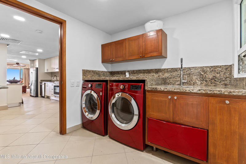 20260102211320816956000000 o