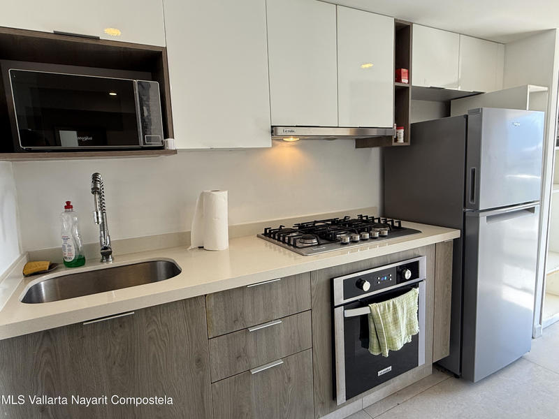 20251208203801673239000000 o