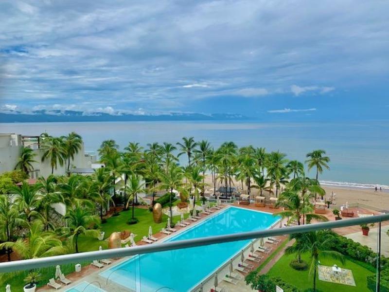 Icon Vallarta 2-704
