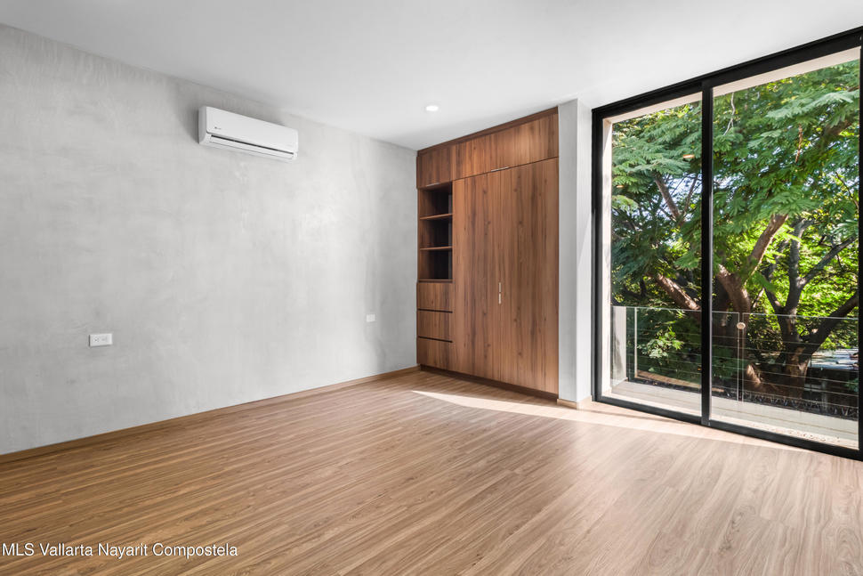 20251022220950537899000000 o