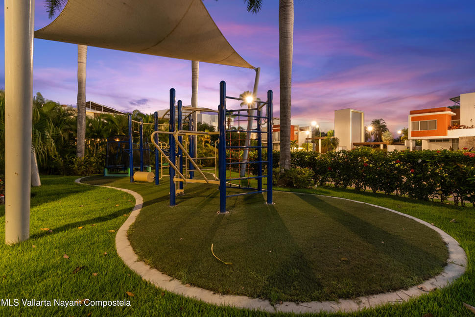 20251022221122951918000000 o