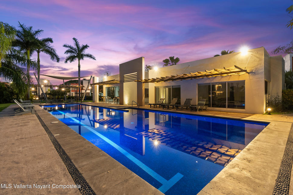 20251022221139184553000000 o